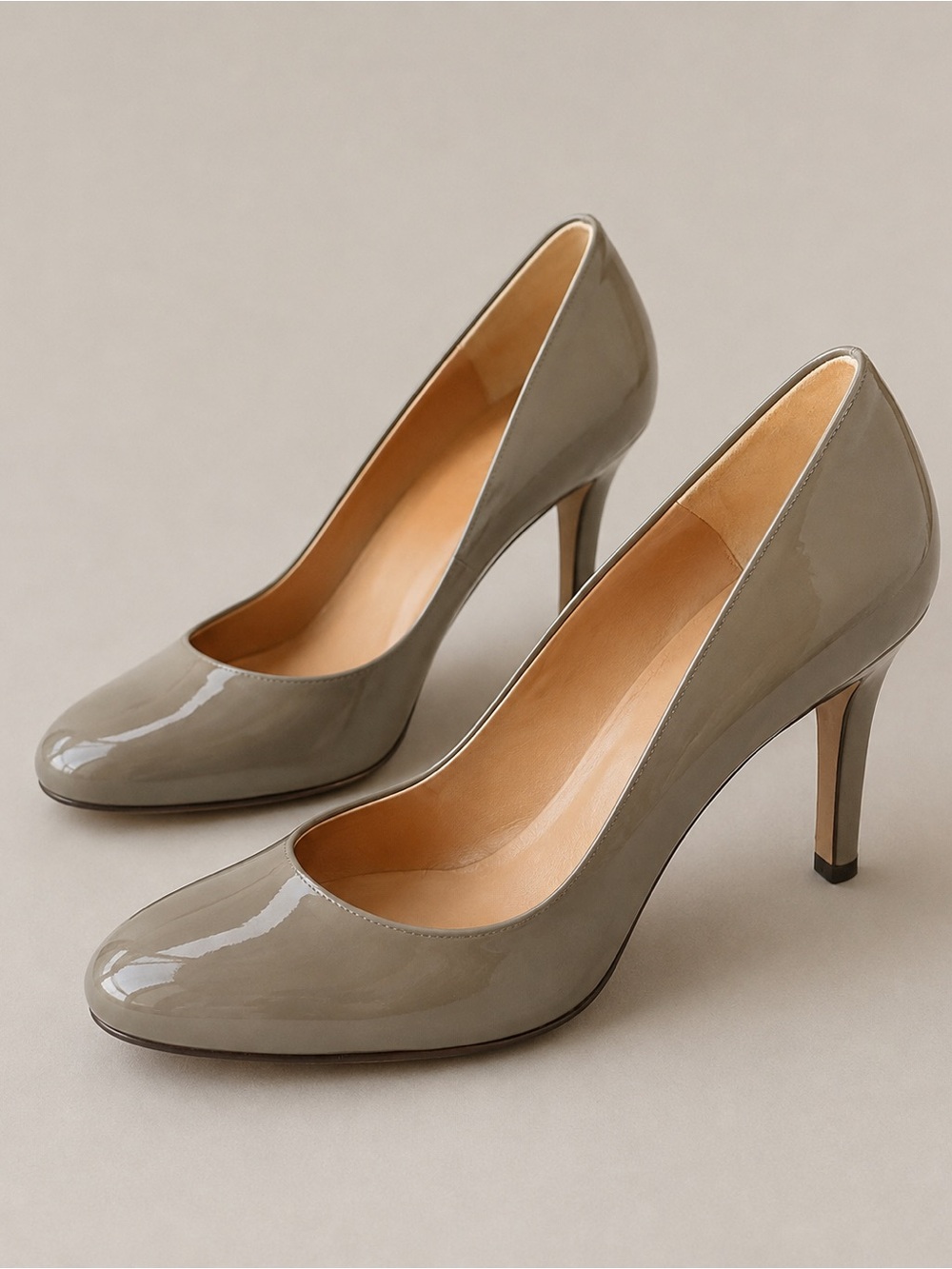 Ann Taylor Perfect Pumps Patent Leather Taupe Heels 9M NIB